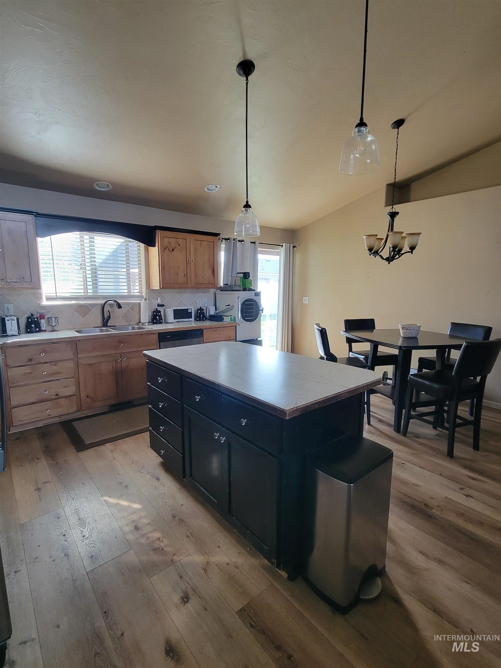 2536 Yellowstone Trail Property Photo 7