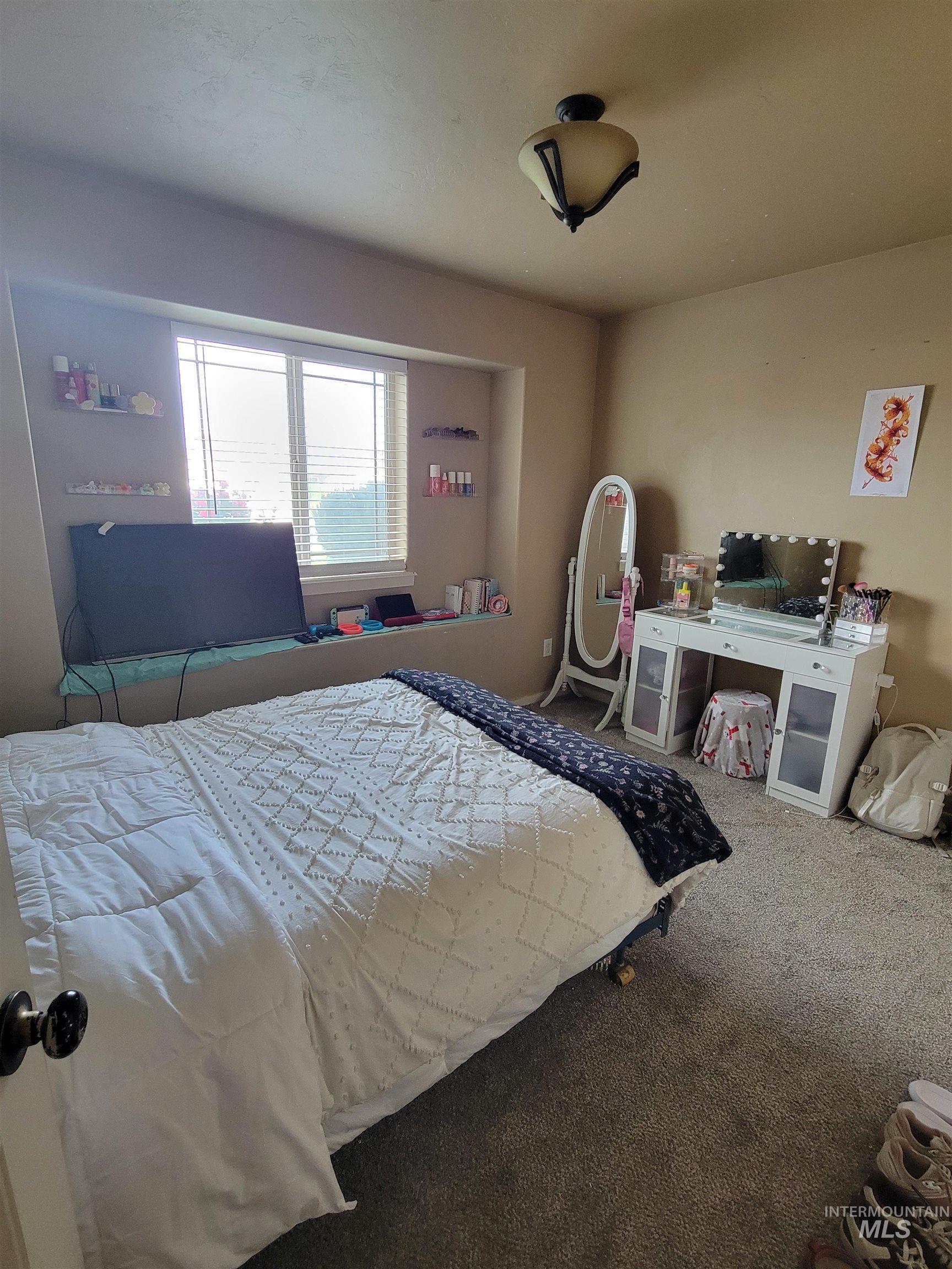 2536 Yellowstone Trail Property Photo 10