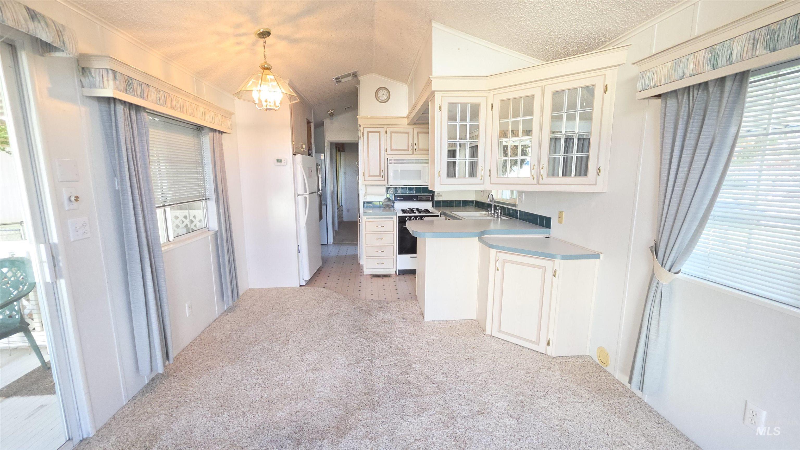 3526 11th St. Property Photo 8