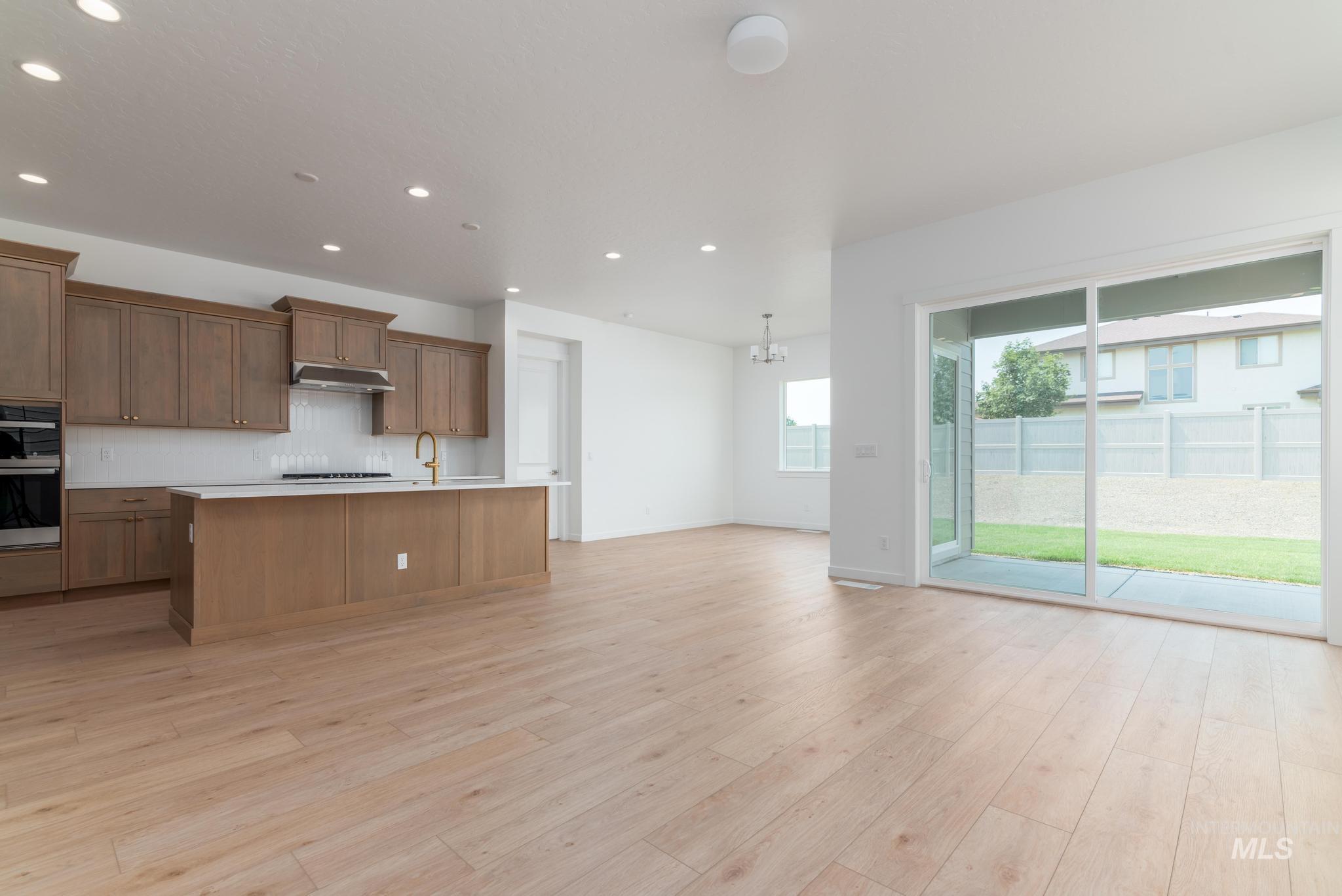 10399 W Wellness St Property Photo 2