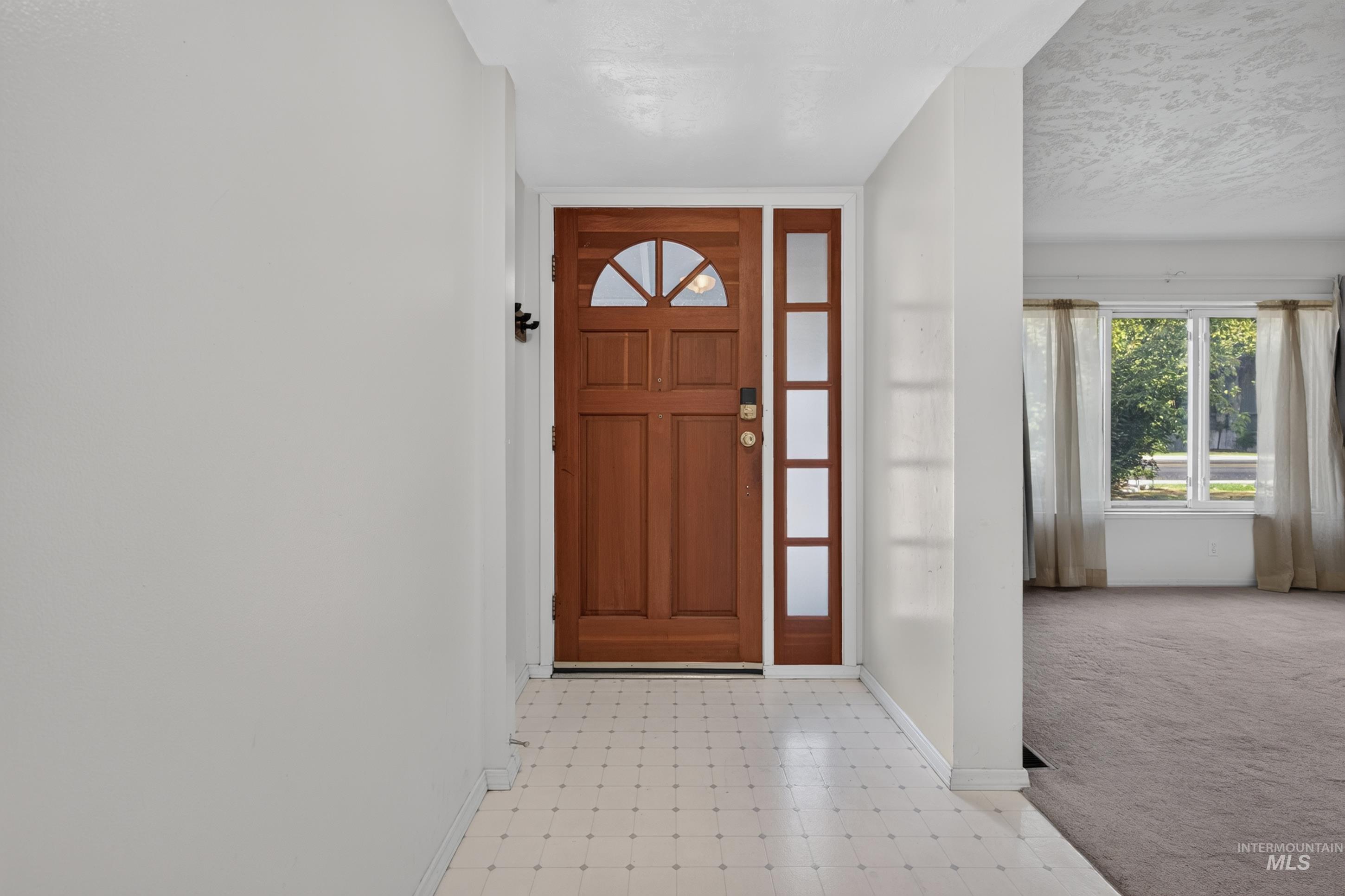 539 Lake Lowell Avenue Property Photo 4