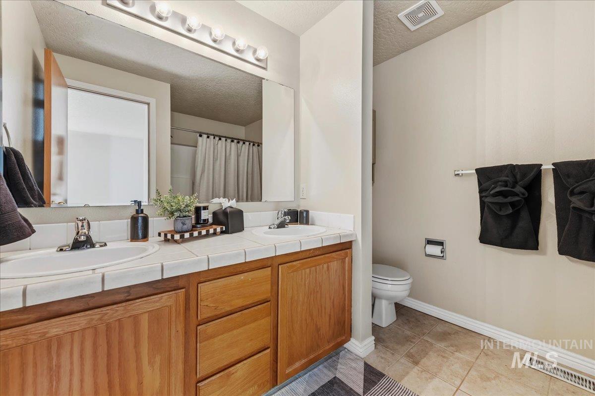 2515 Sunflower Property Photo 16