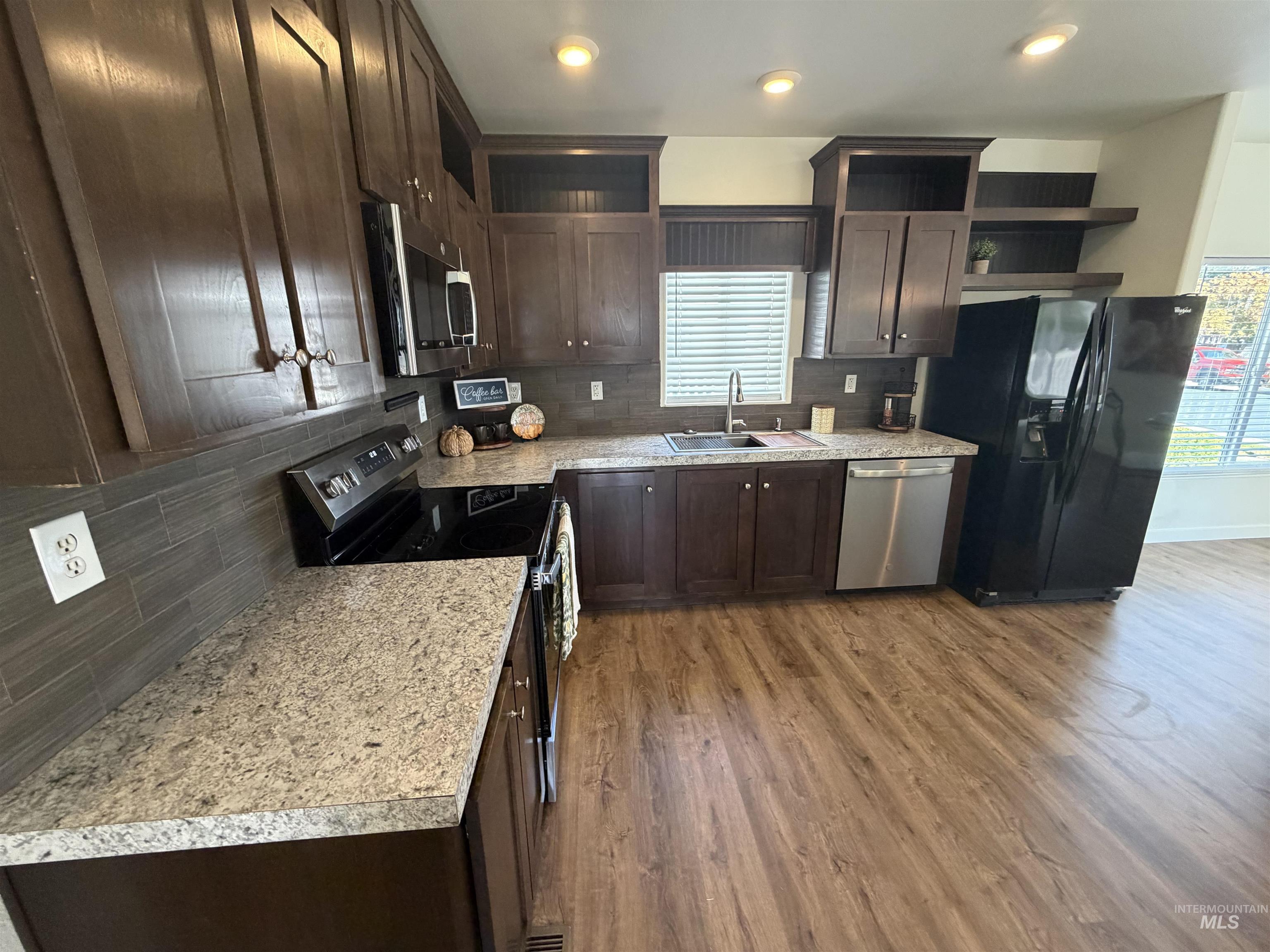 611 N Timathy Rd Property Photo 15