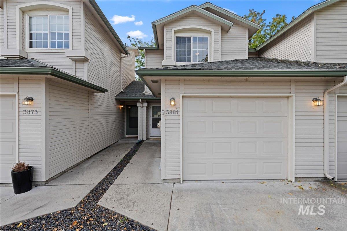 3881 W Adobe Court Property Photo 1