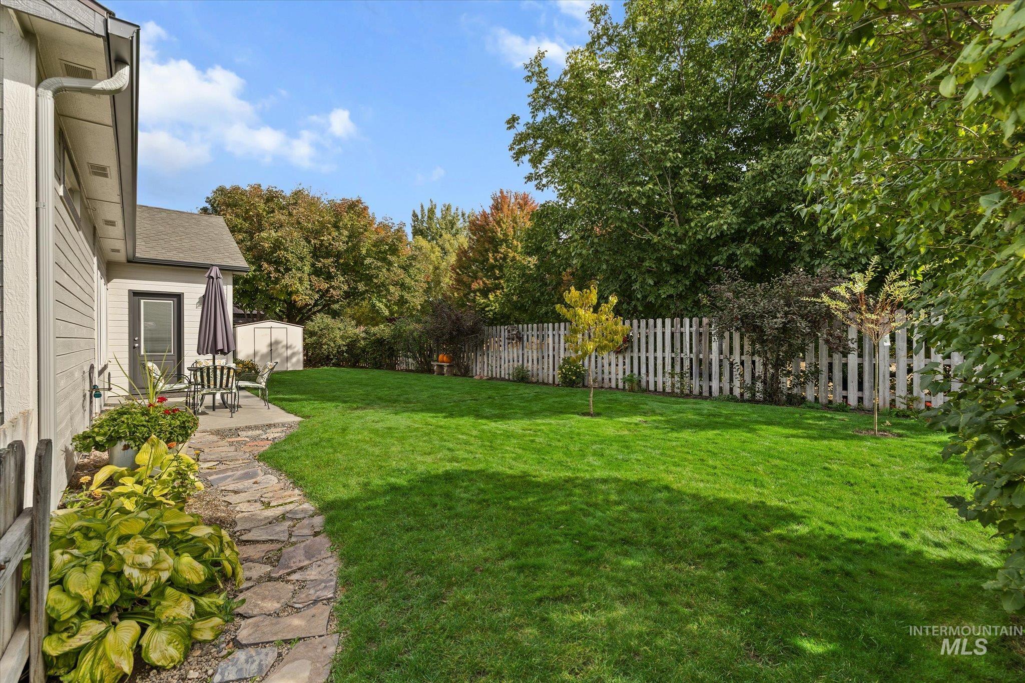 2668 N Morello Ave Property Photo 8