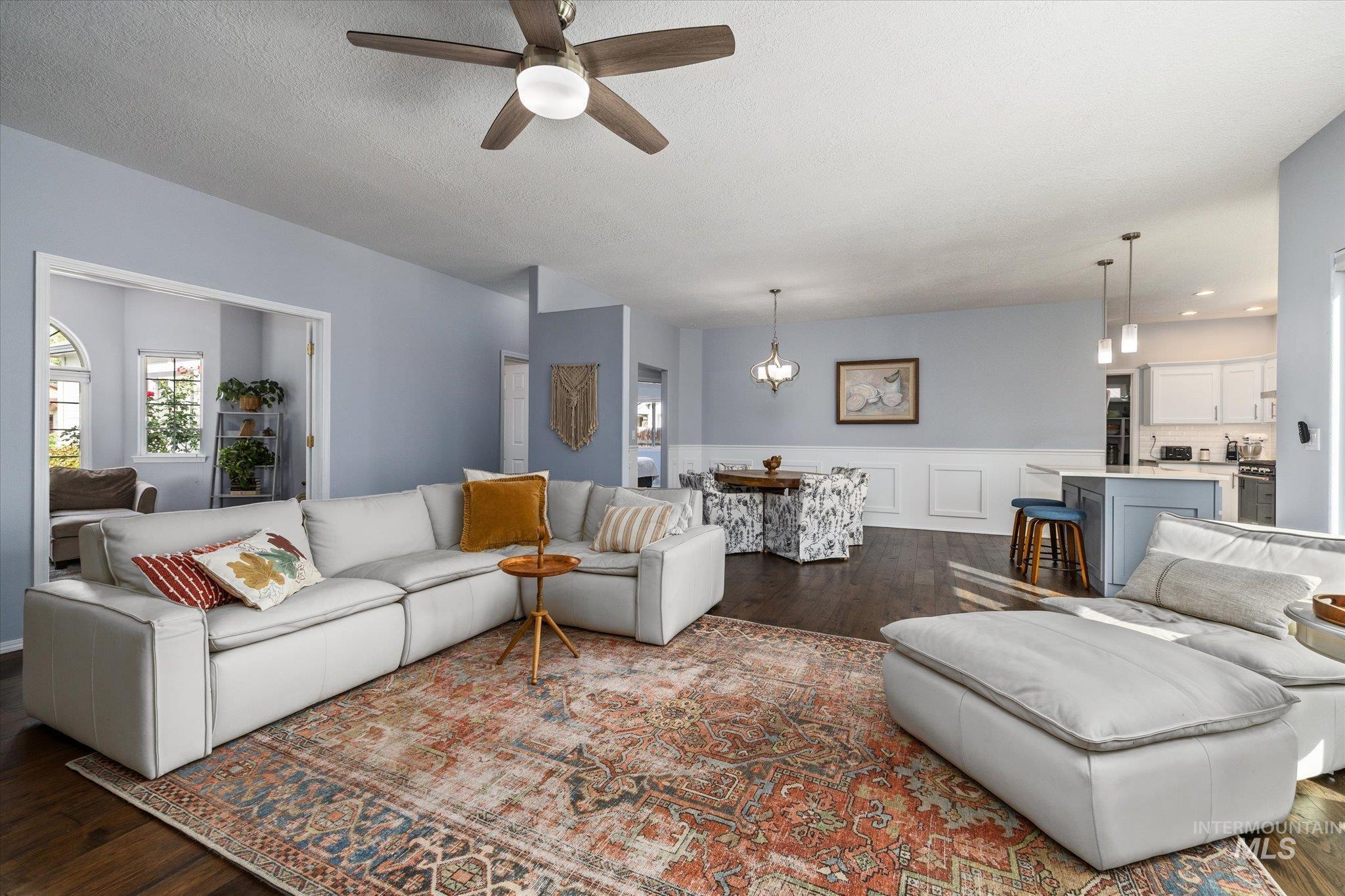 2668 N Morello Ave Property Photo 17