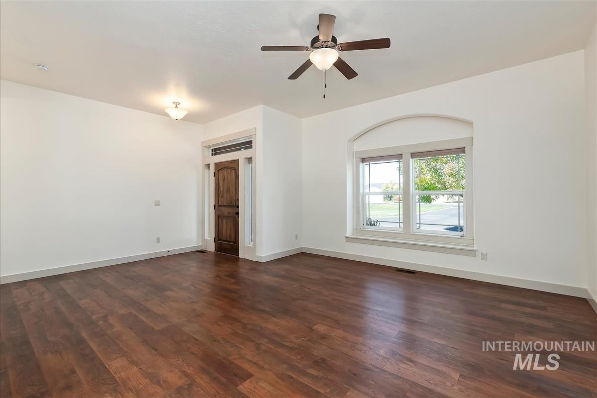 2943 E Idavada Ct Property Photo 4