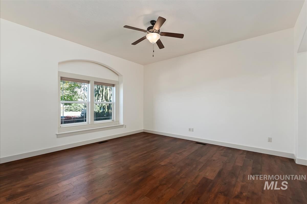 2943 E Idavada Ct Property Photo 5