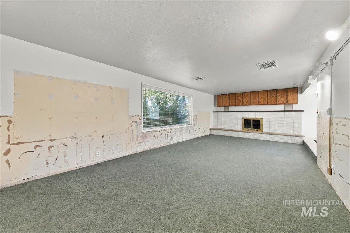 5890 N Gary Lane Property Photo 6