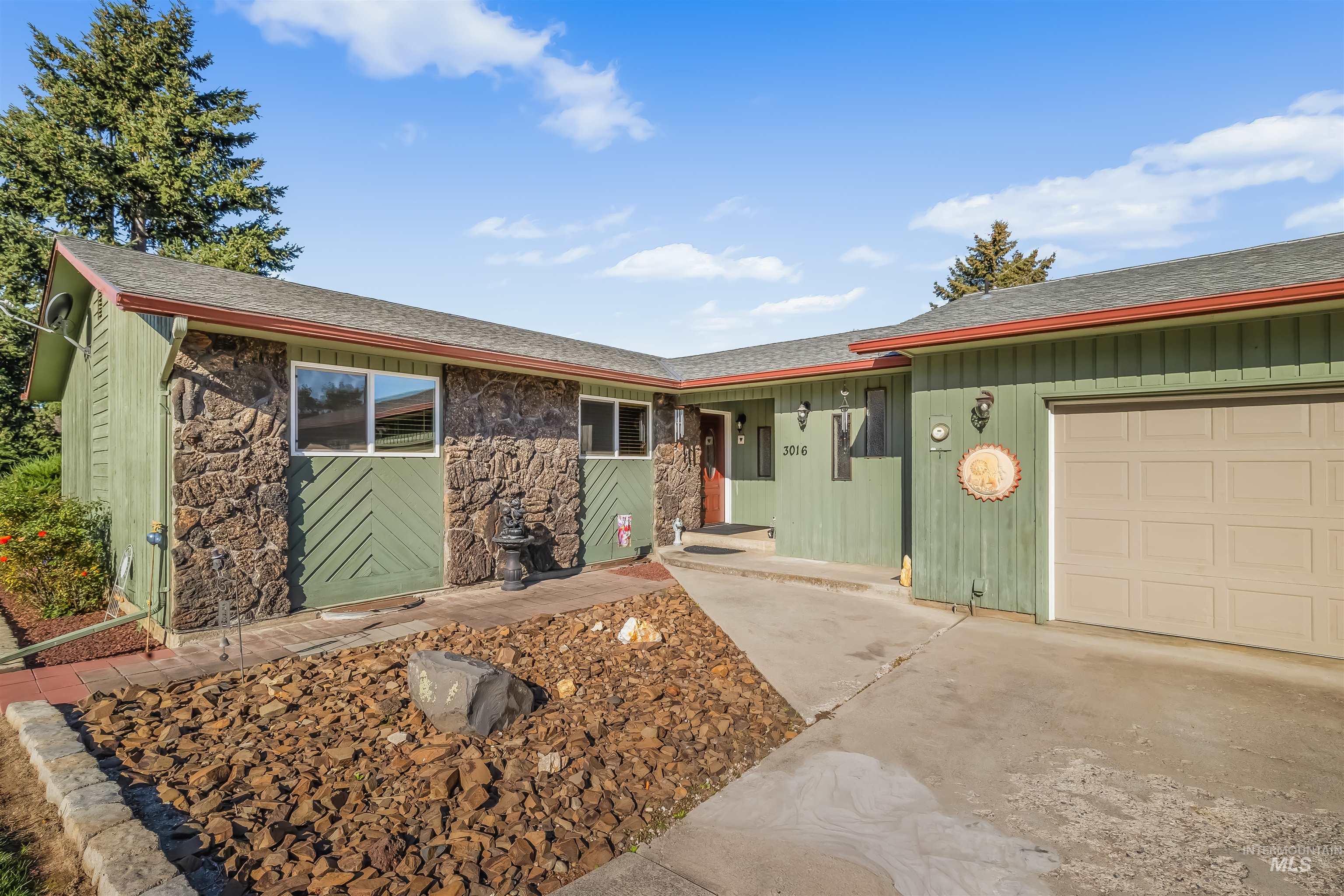 3016 Mayfair Ridge Property Photo 4