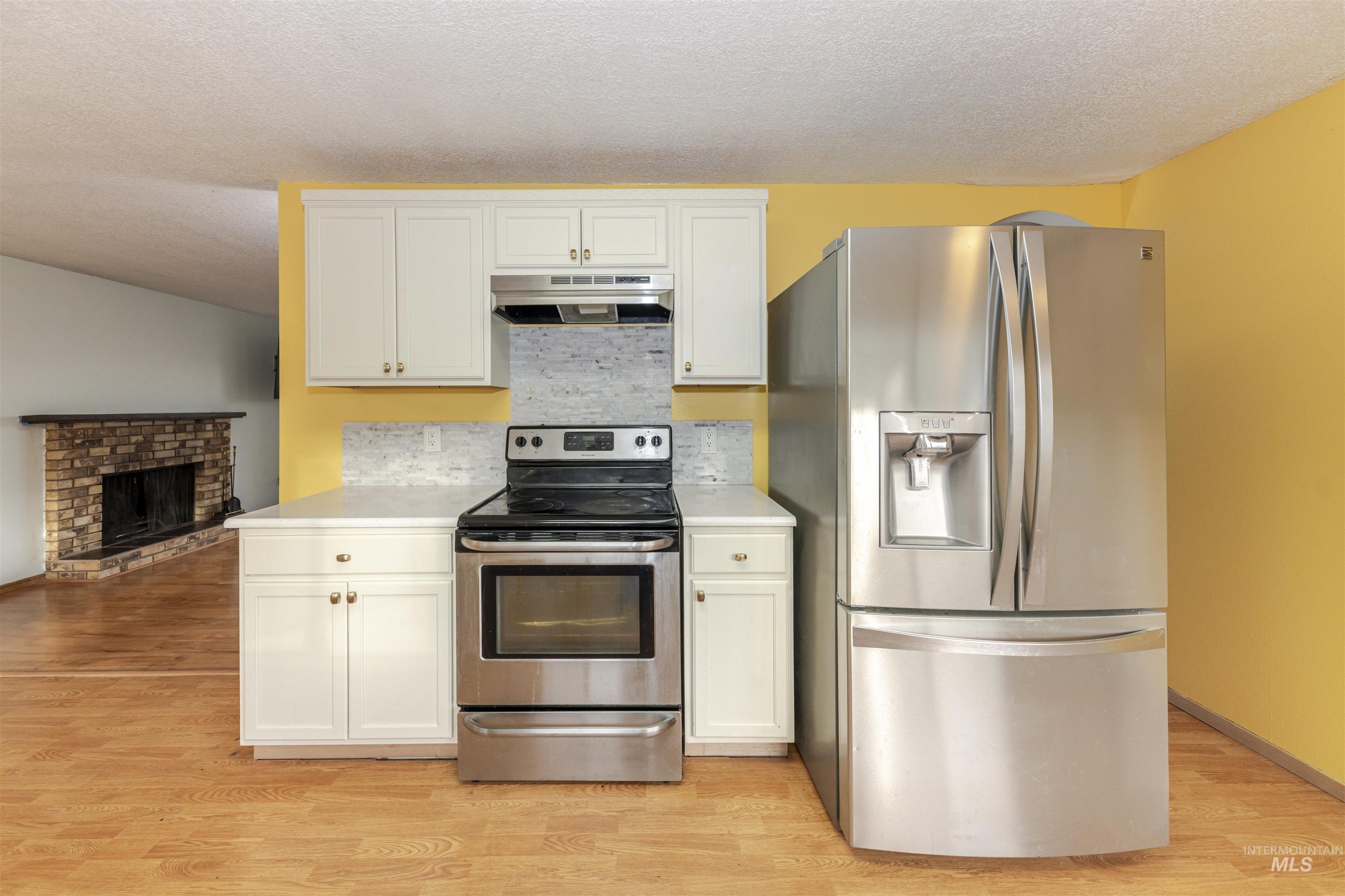 2909 Meadowlark Drive Property Photo 10