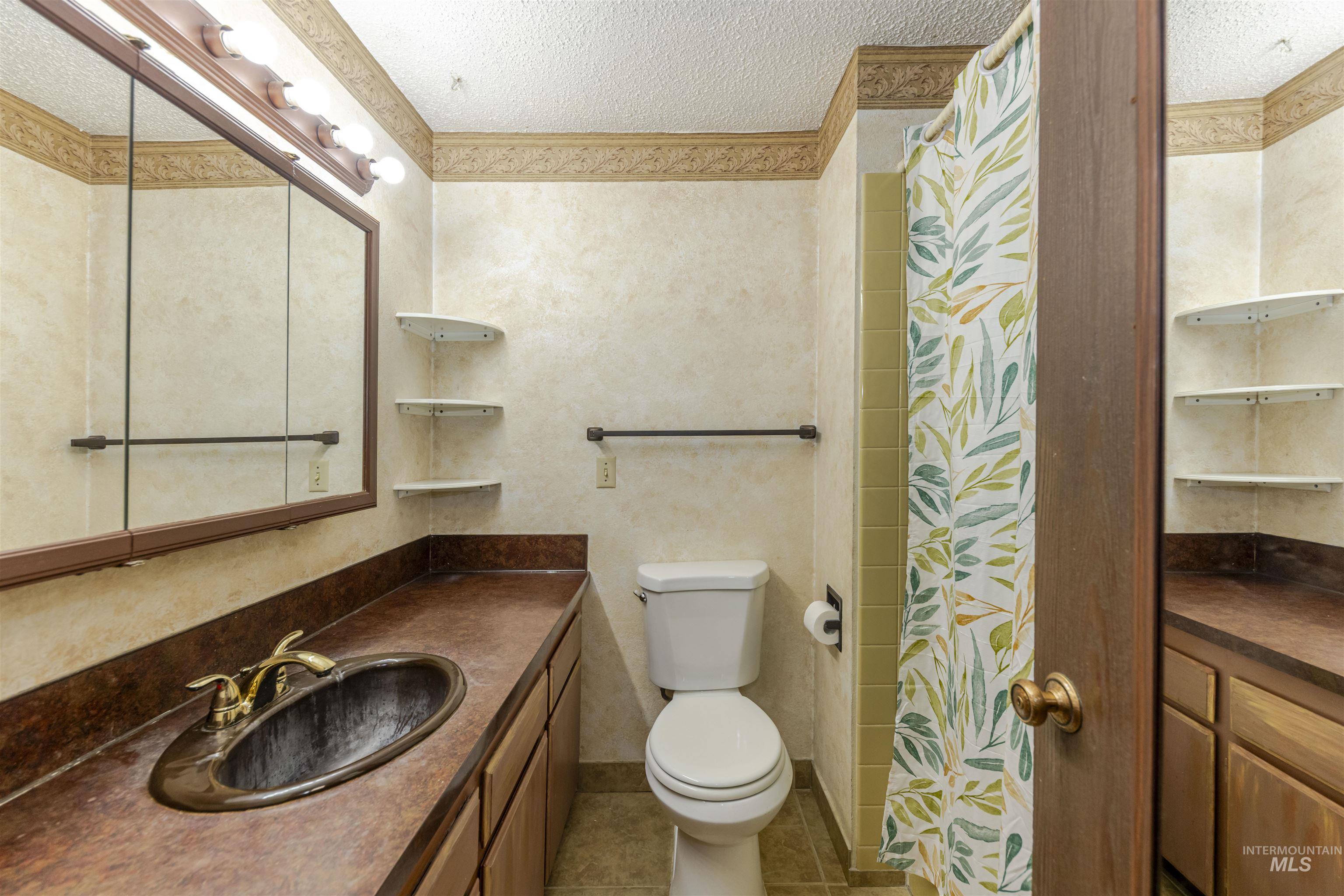 2909 Meadowlark Drive Property Photo 20