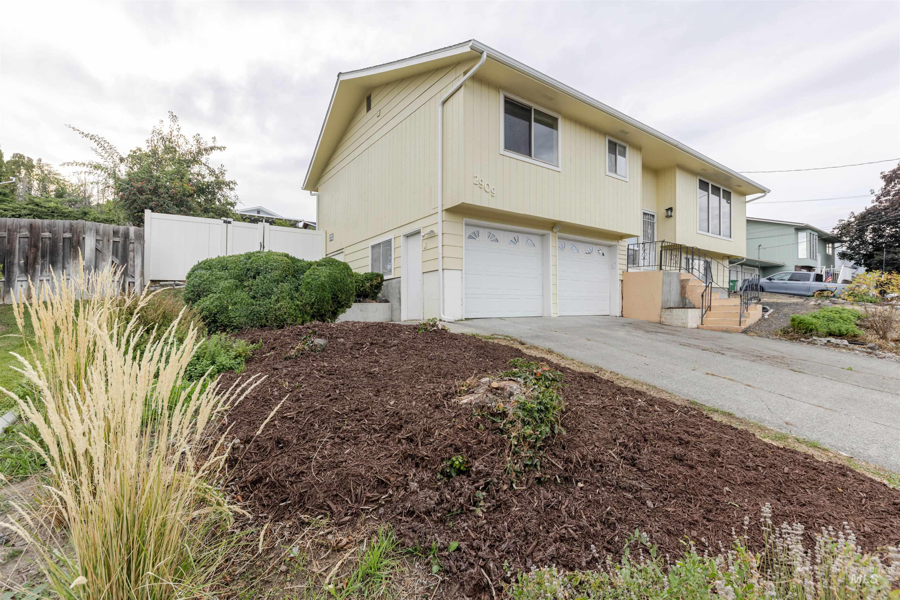 2909 Meadowlark Drive Property Photo 44