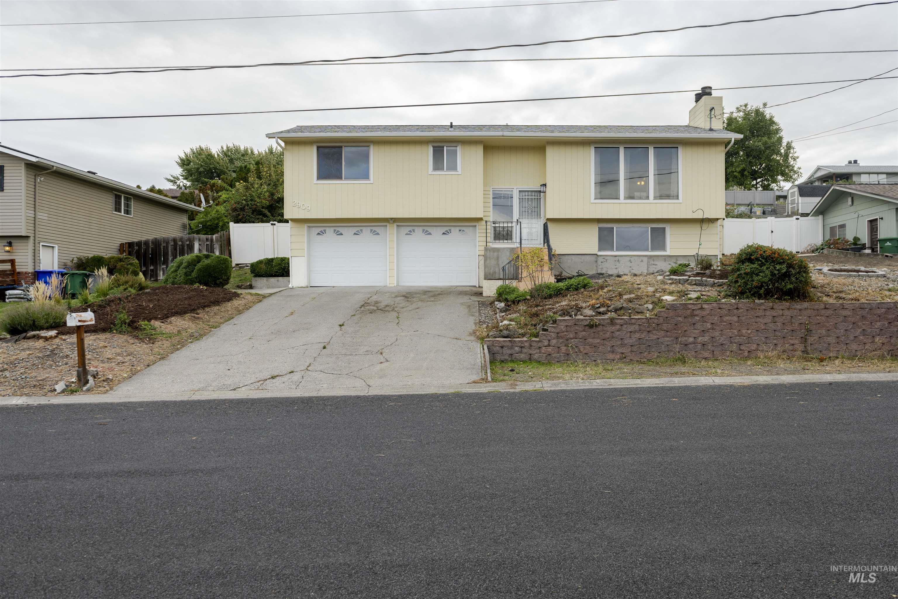 2909 Meadowlark Drive Property Photo 45