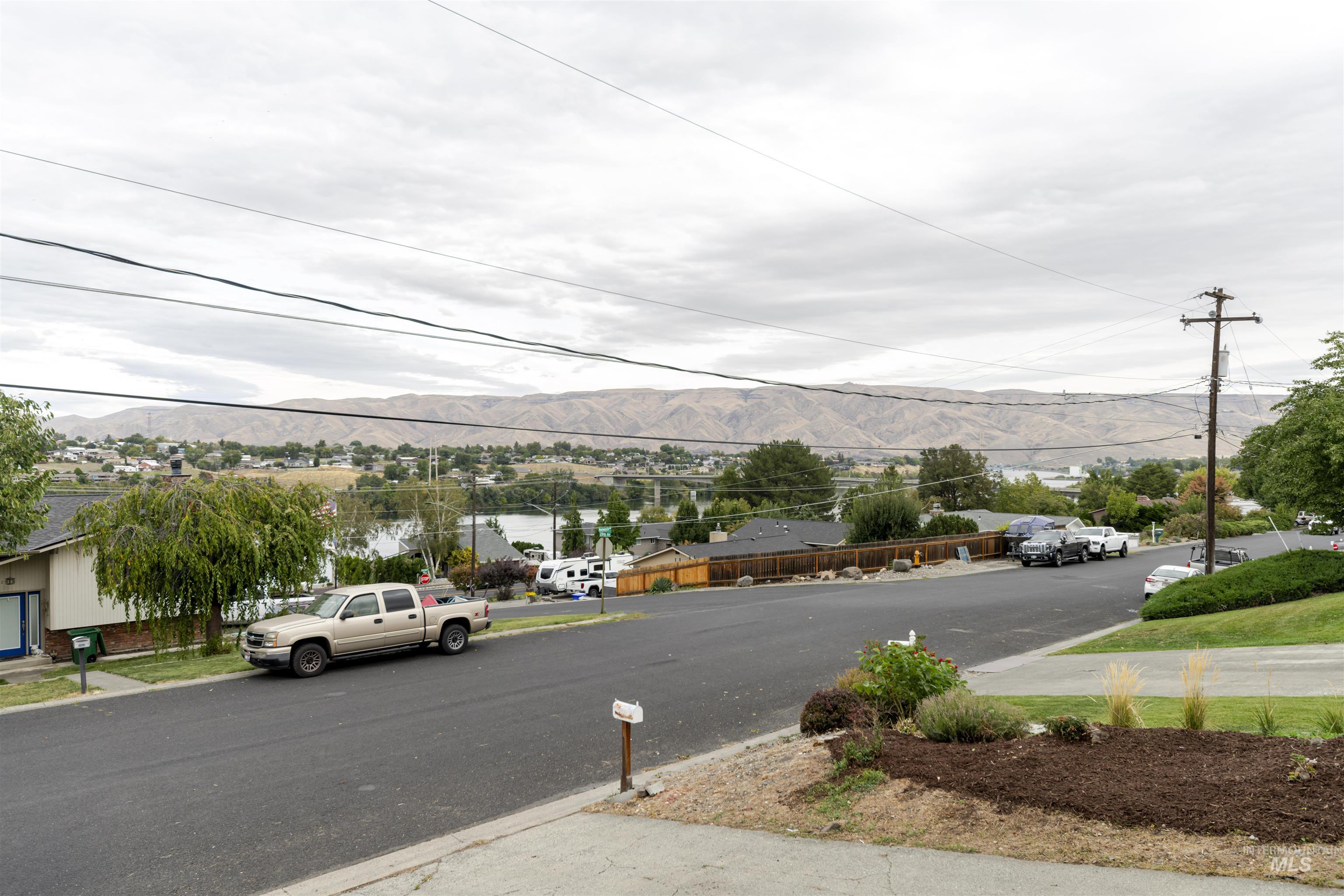 2909 Meadowlark Drive Property Photo 48