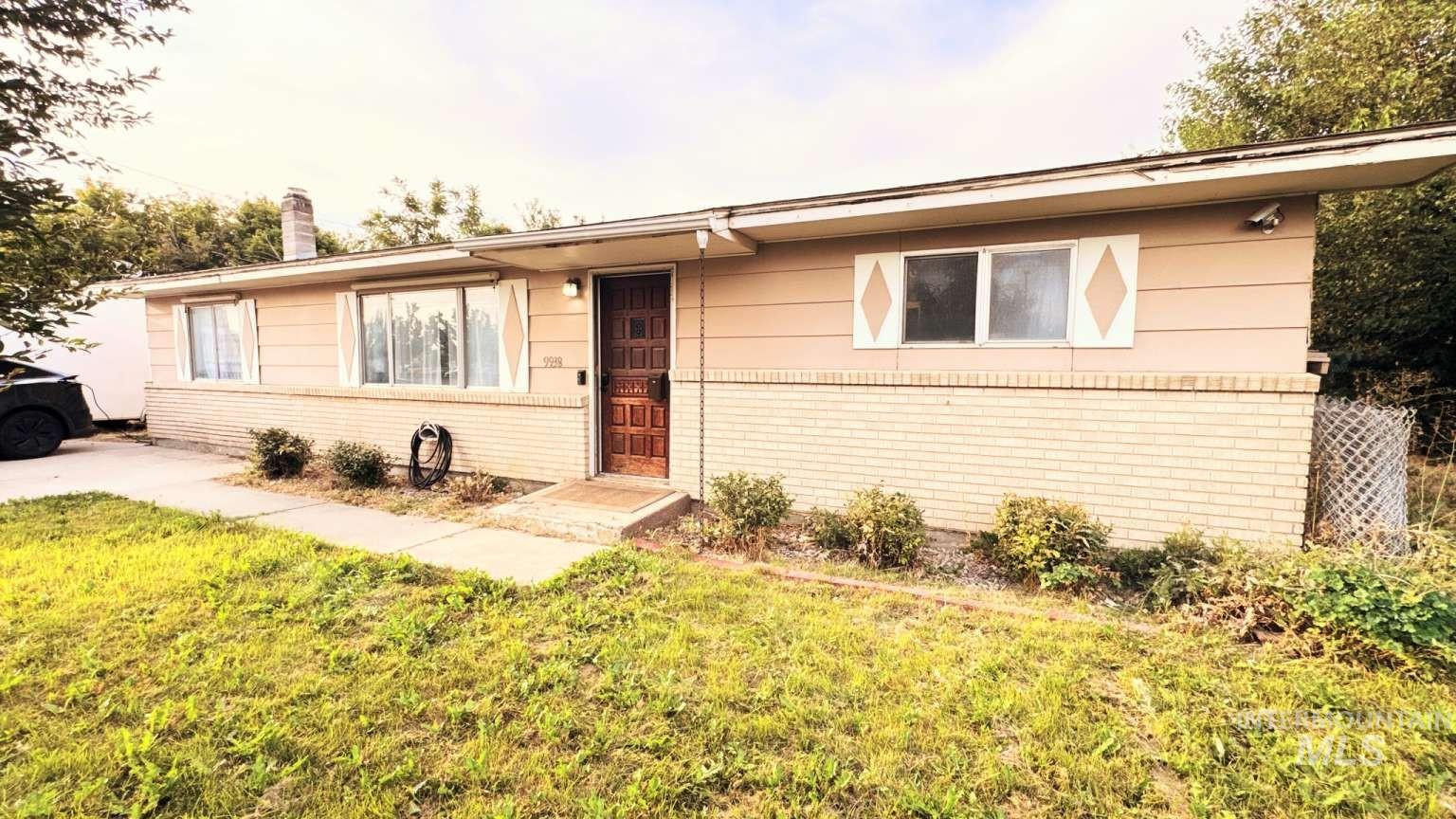 9938 Cherry Lane Property Photo 1