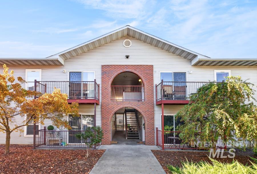 131 Baker St. Property Photo 1