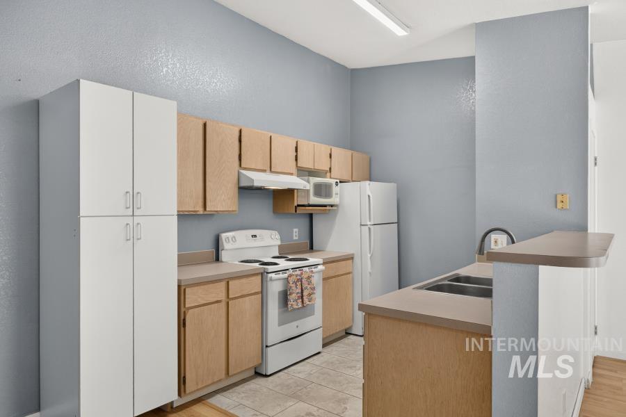 131 Baker St. Property Photo 11