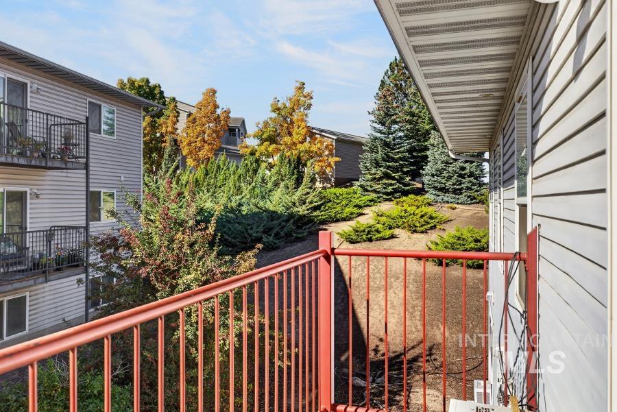 131 Baker St. Property Photo 14