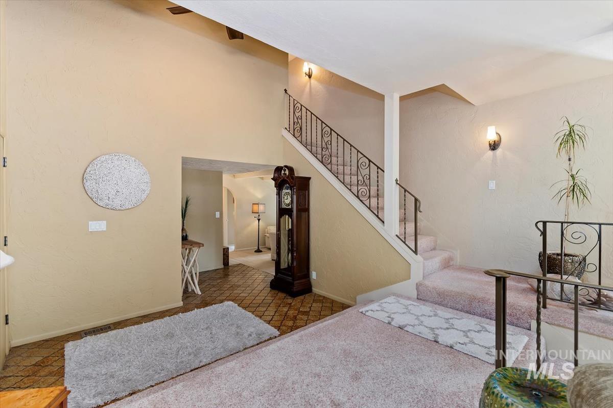 2570 Bruins Circle Property Photo 37