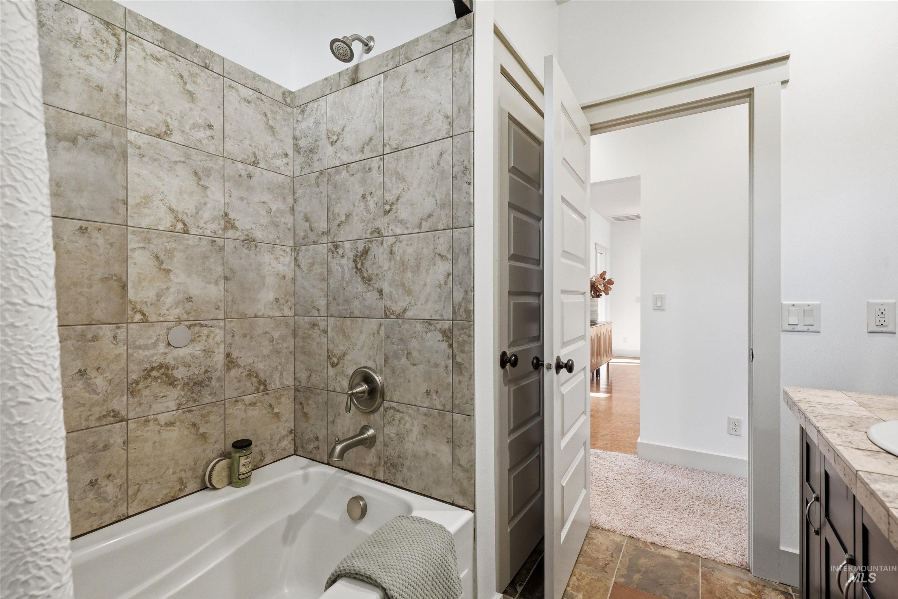 434 S Winslow Bay Way Property Photo 31