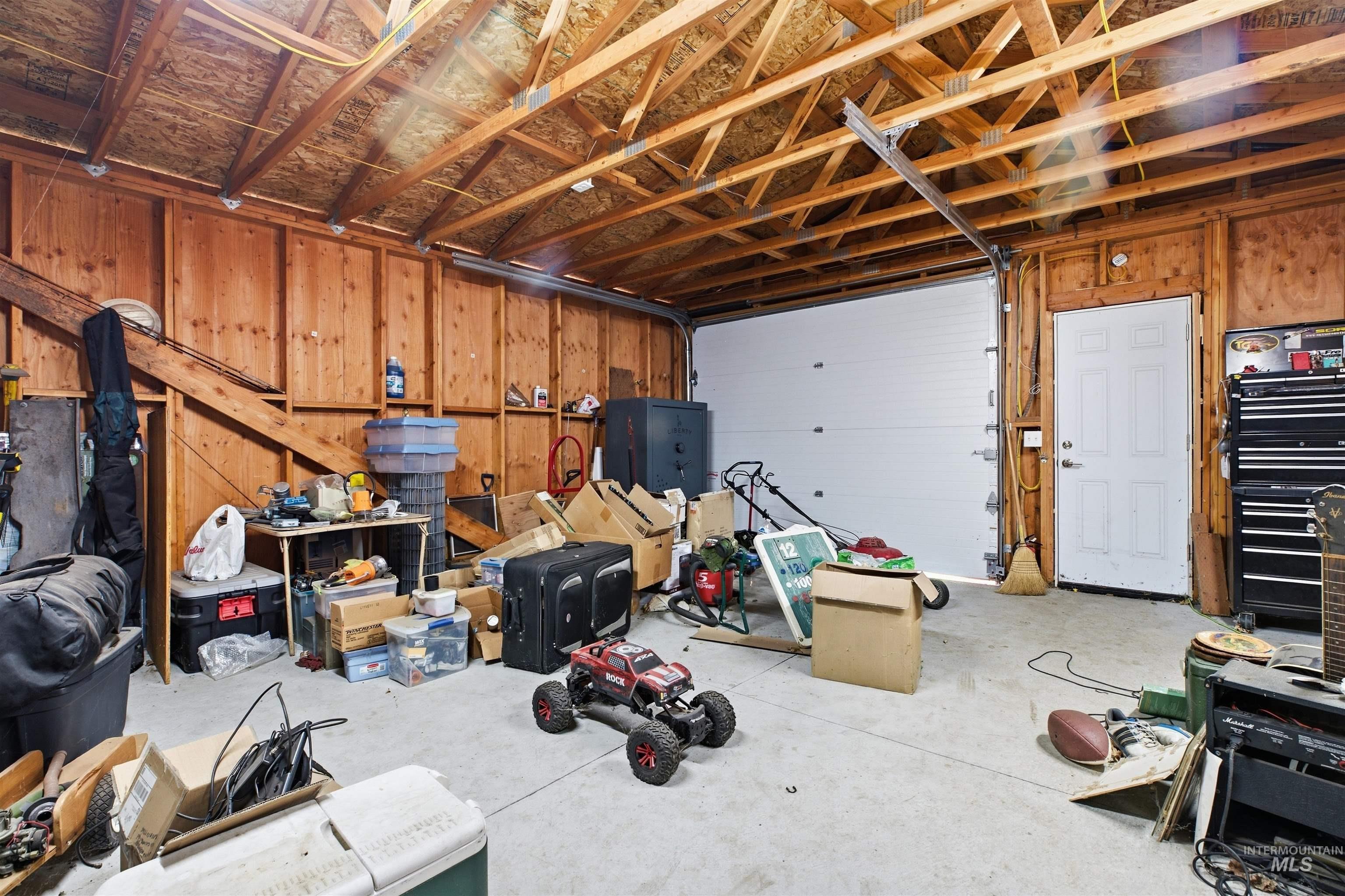 135 Garden Ct Property Photo 28
