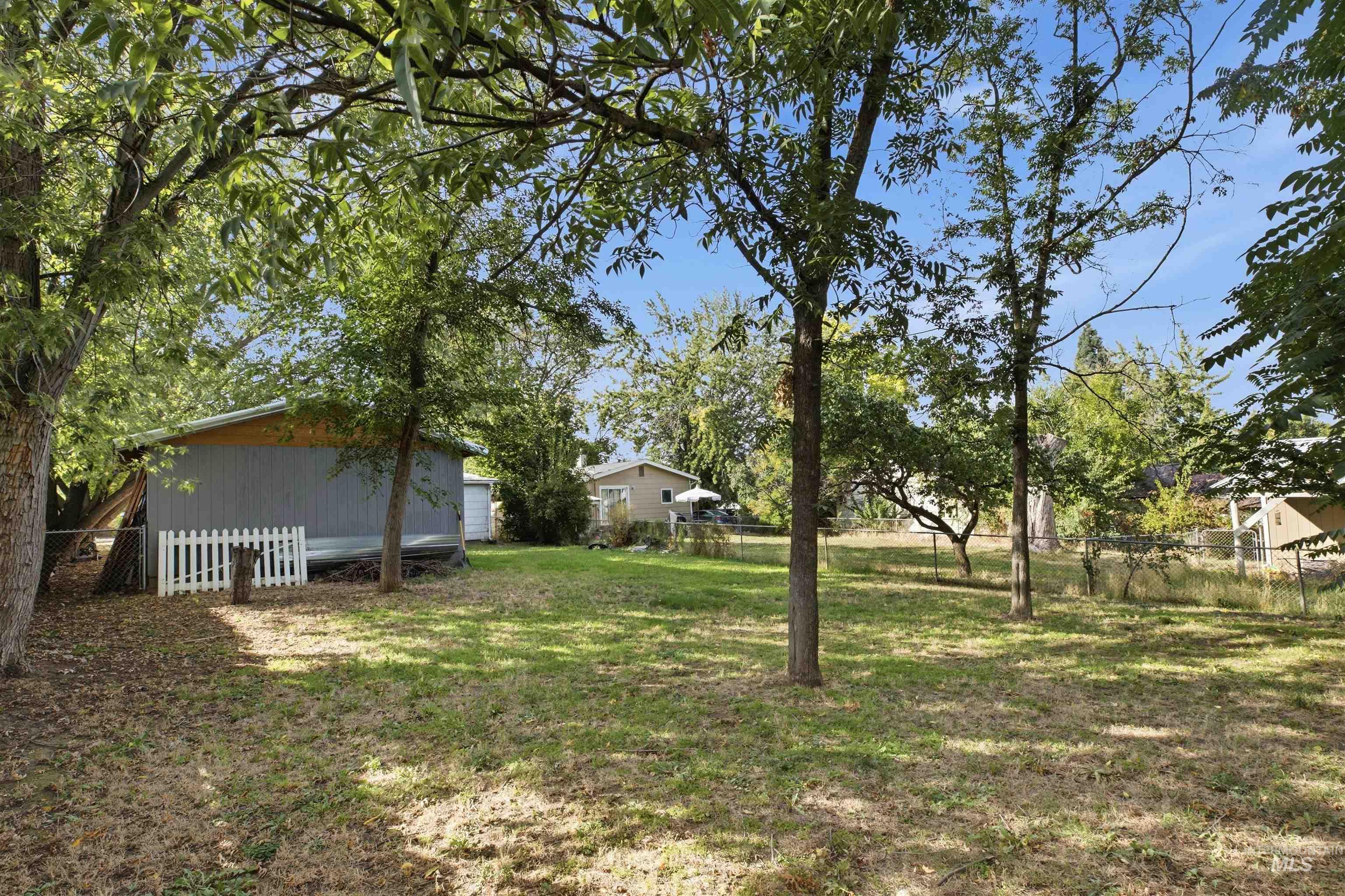 135 Garden Ct Property Photo 37