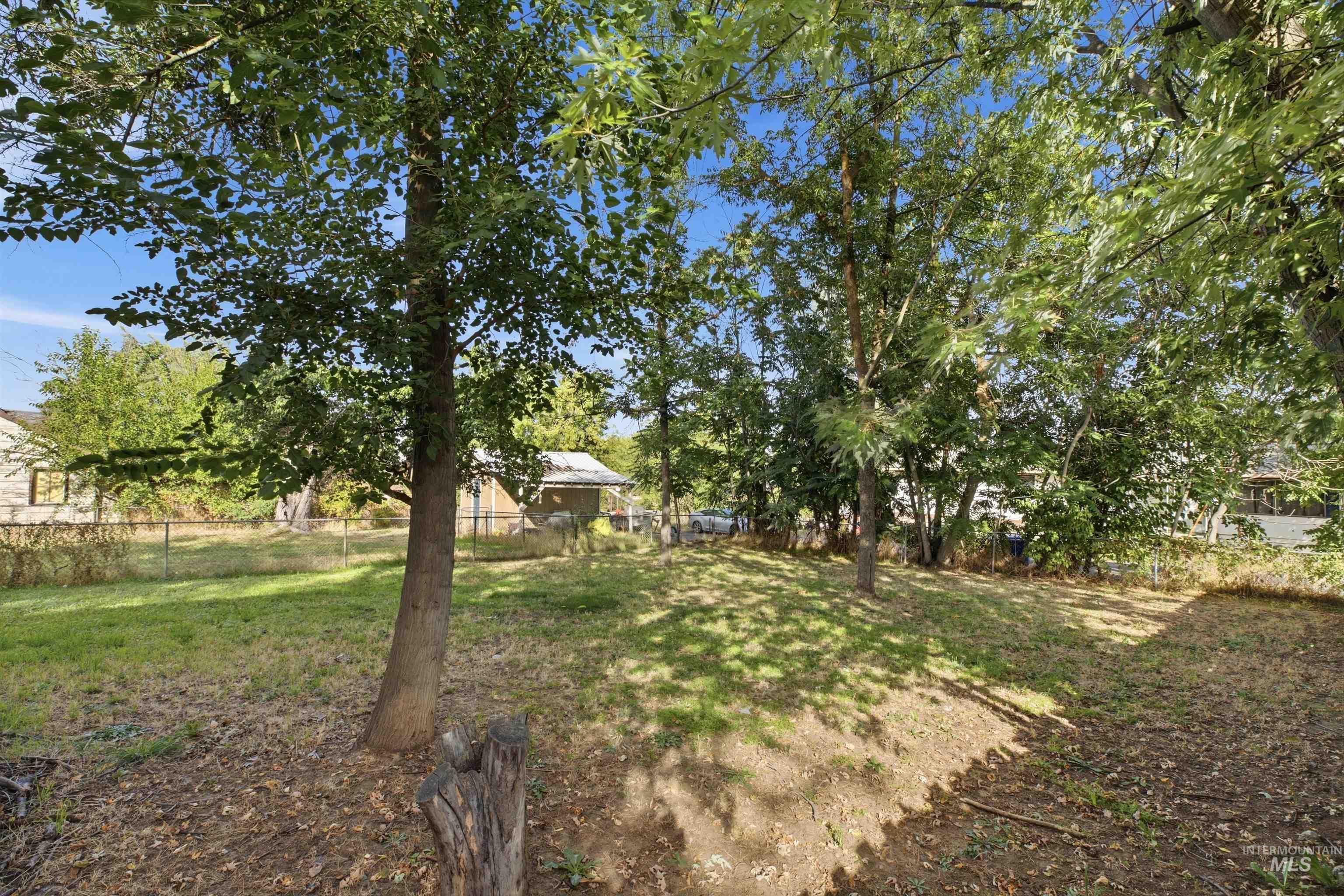 135 Garden Ct Property Photo 38