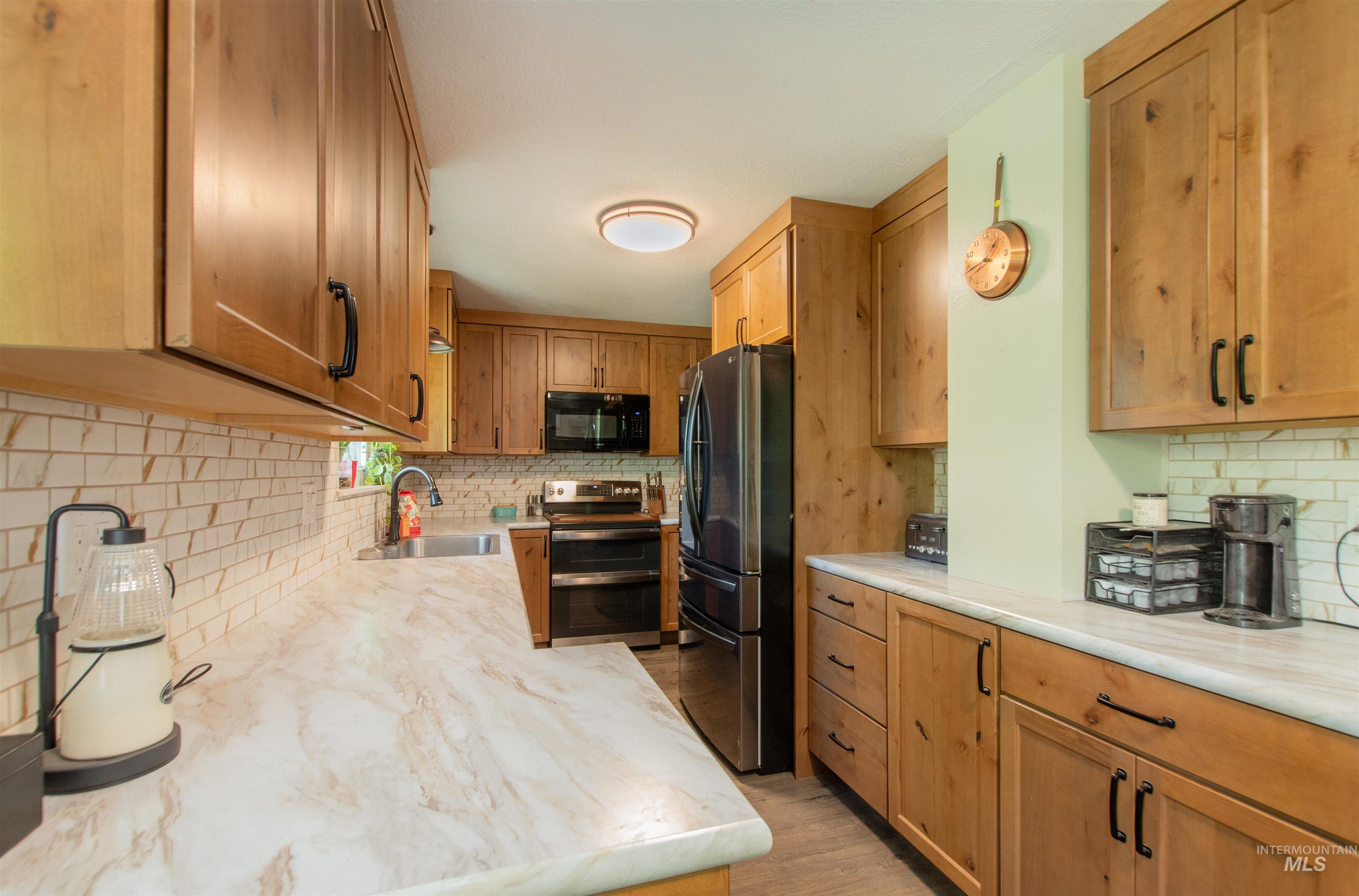 4110 Pleasant View Dr Property Photo 9