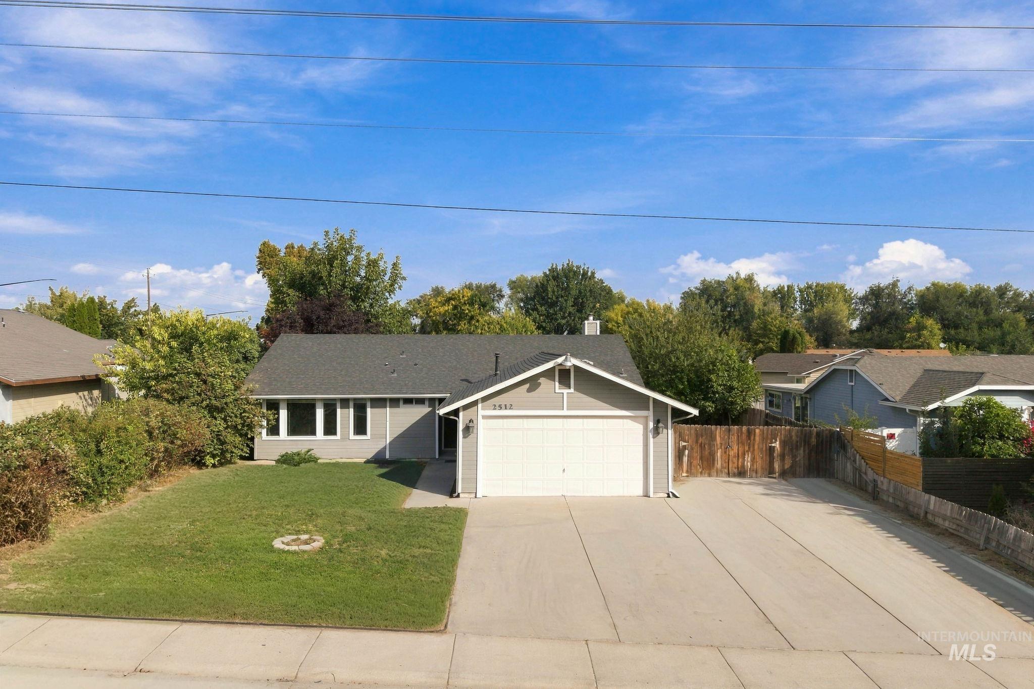 2512 W Flamingo Ave Property Photo 2