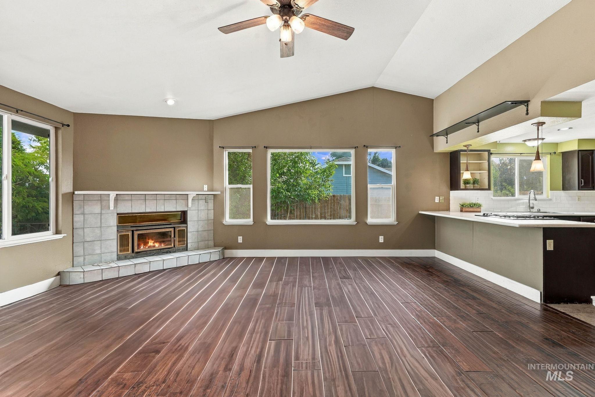 2512 W Flamingo Ave Property Photo 6