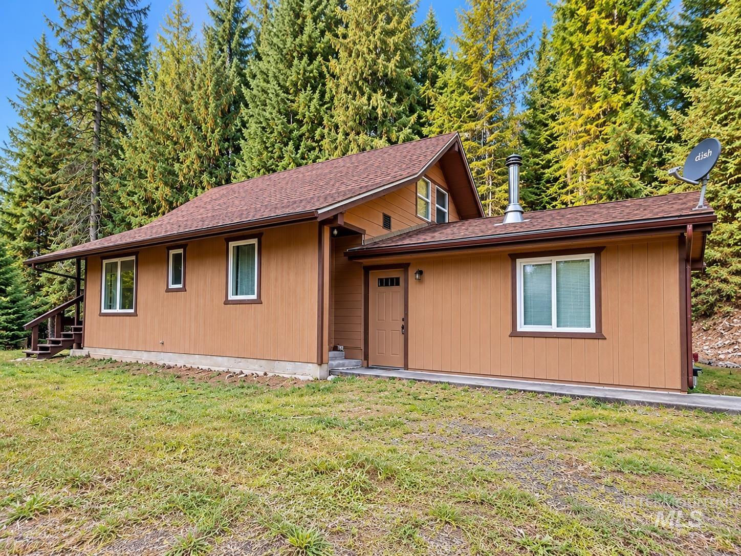 687 Big Cedar Road Property Photo 1