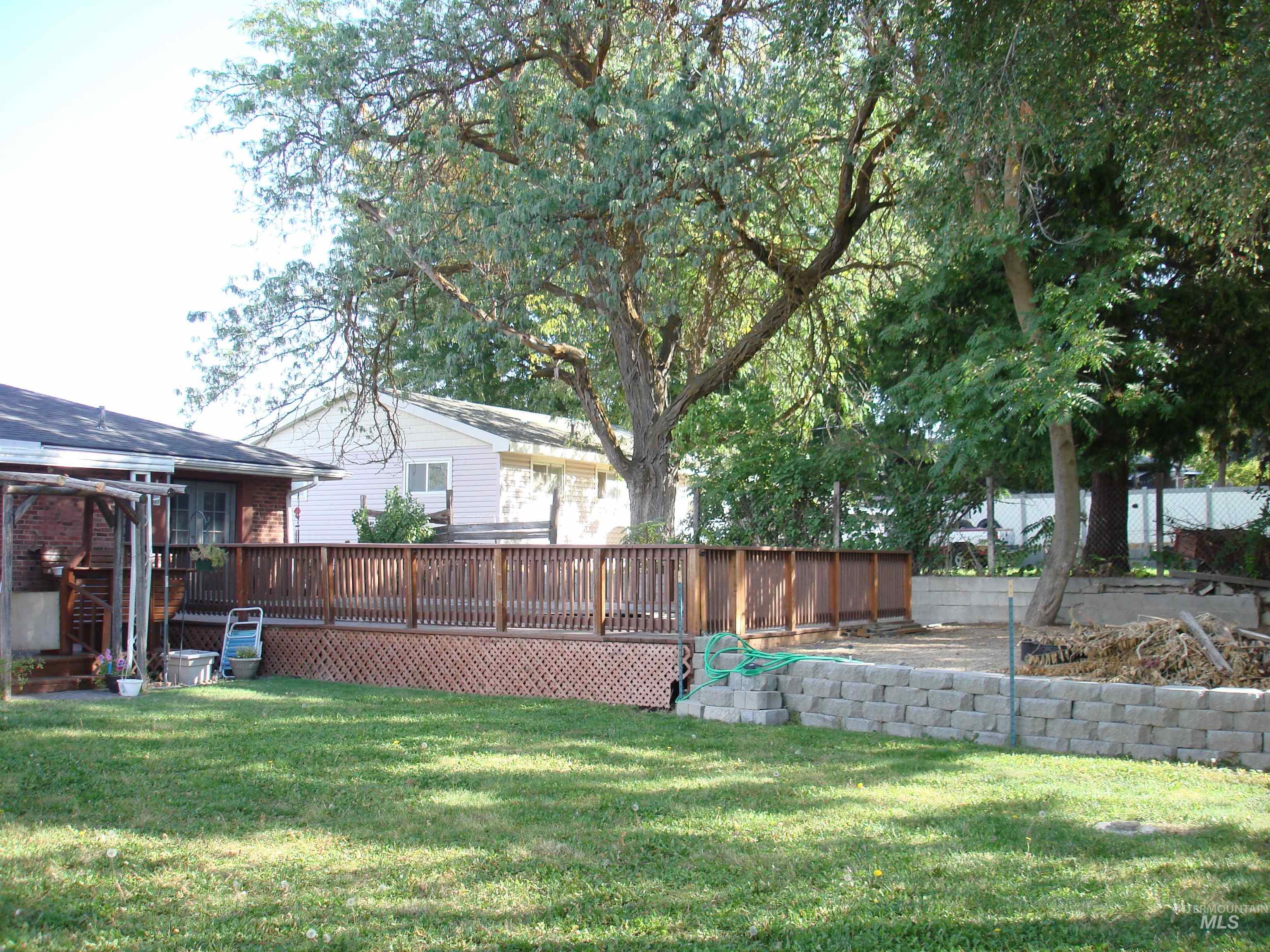 2004 3rd Ave N Property Photo 33