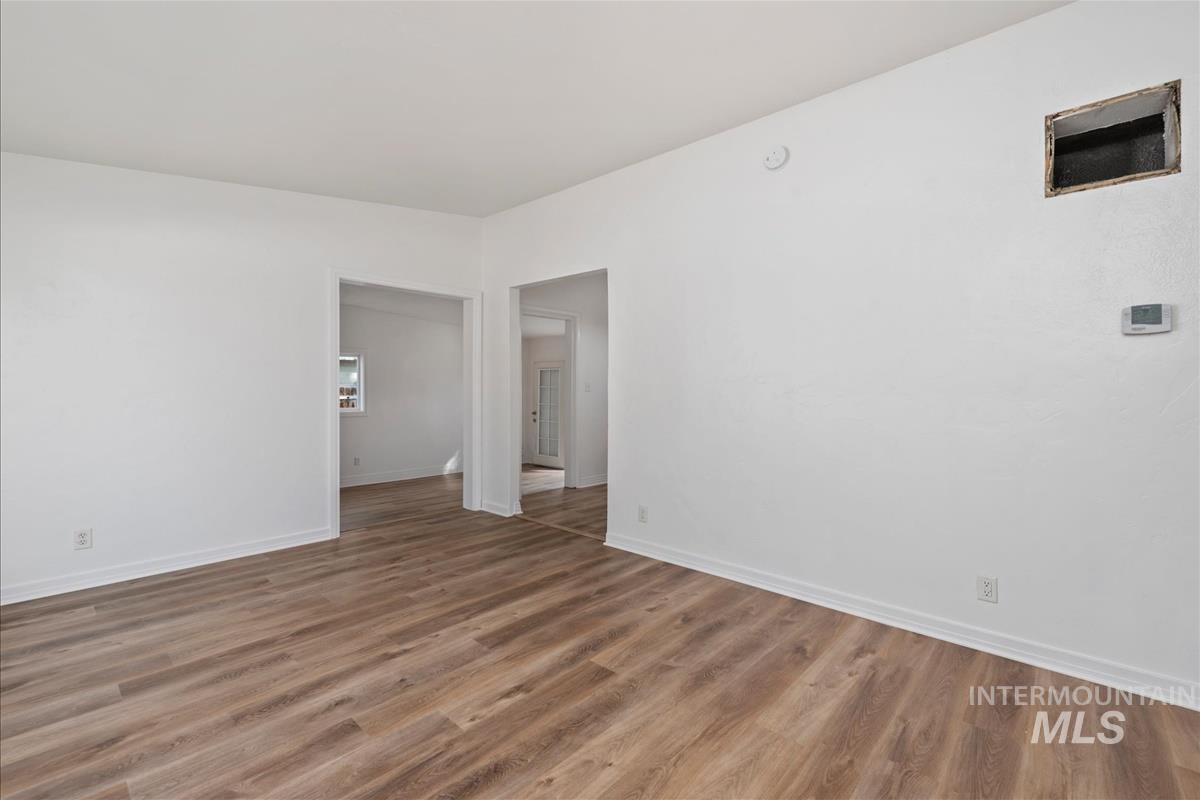 3334 W Good St Property Photo 5