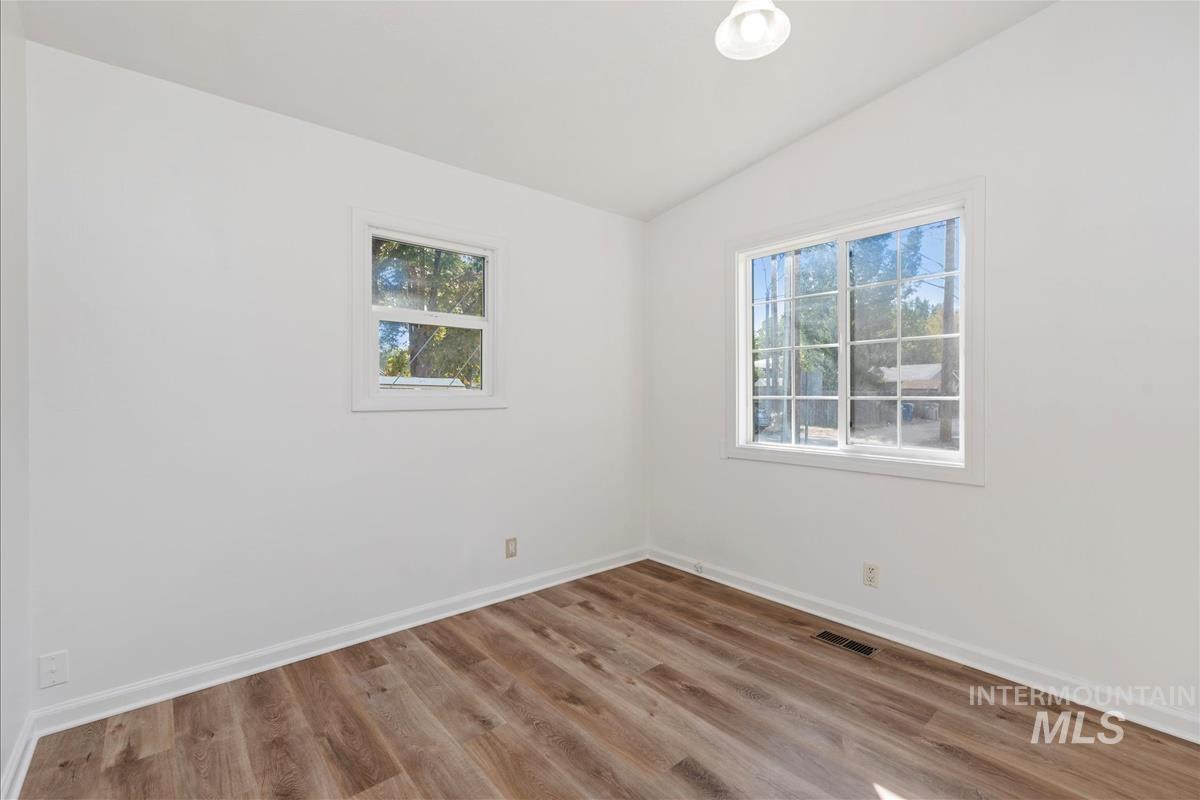3334 W Good St Property Photo 18