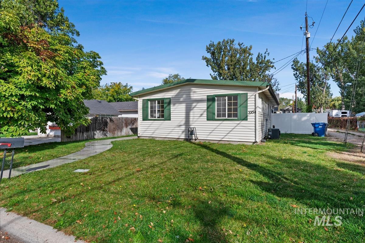 3334 W Good St Property Photo 24
