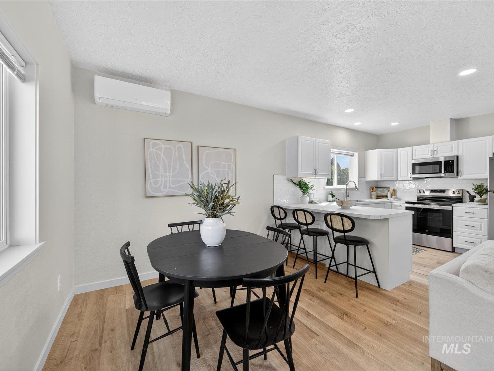 6415 W Saxton Ave. Property Photo 9