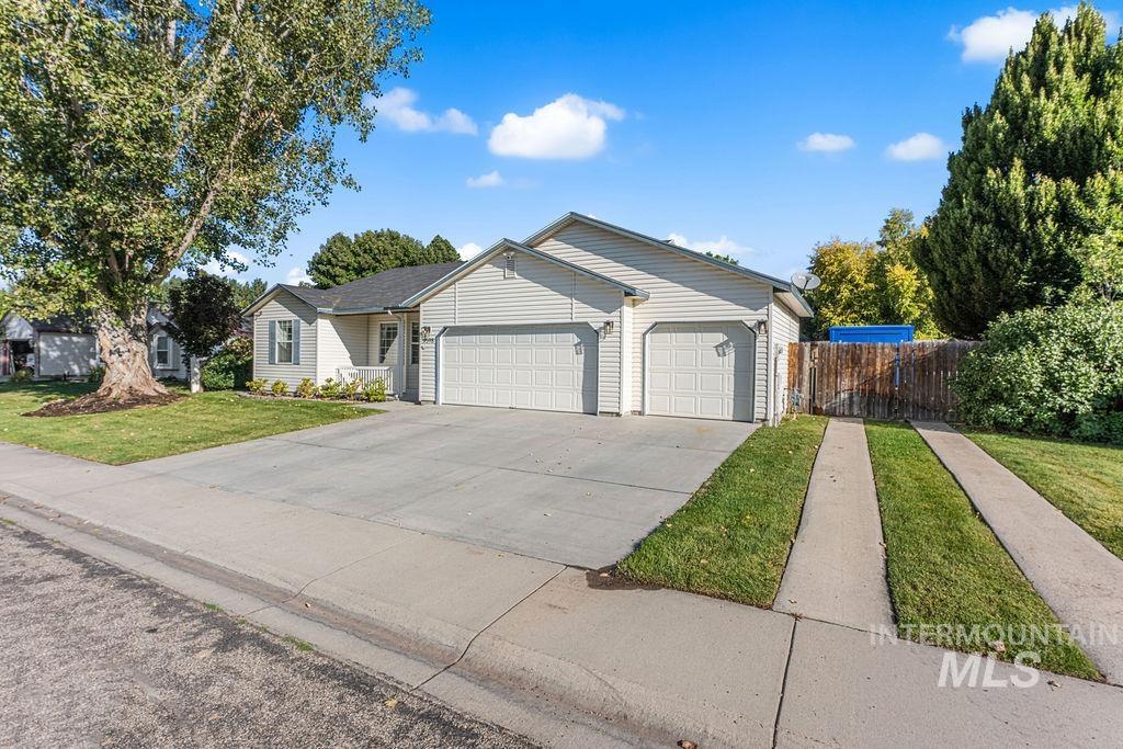 9598 W Wichita St Property Photo 1