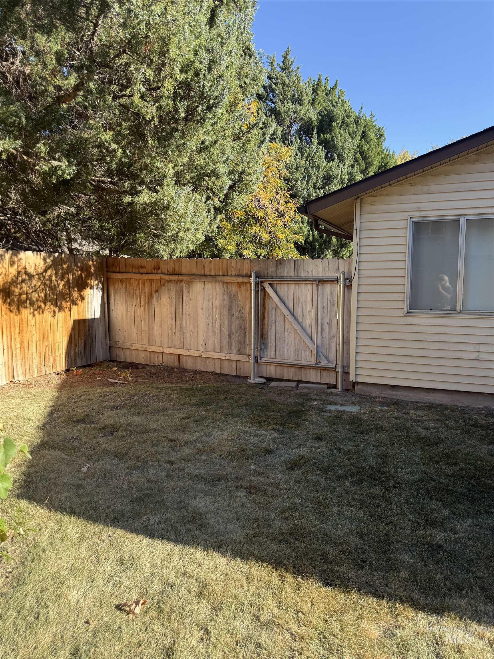 504 Tindall Property Photo 3