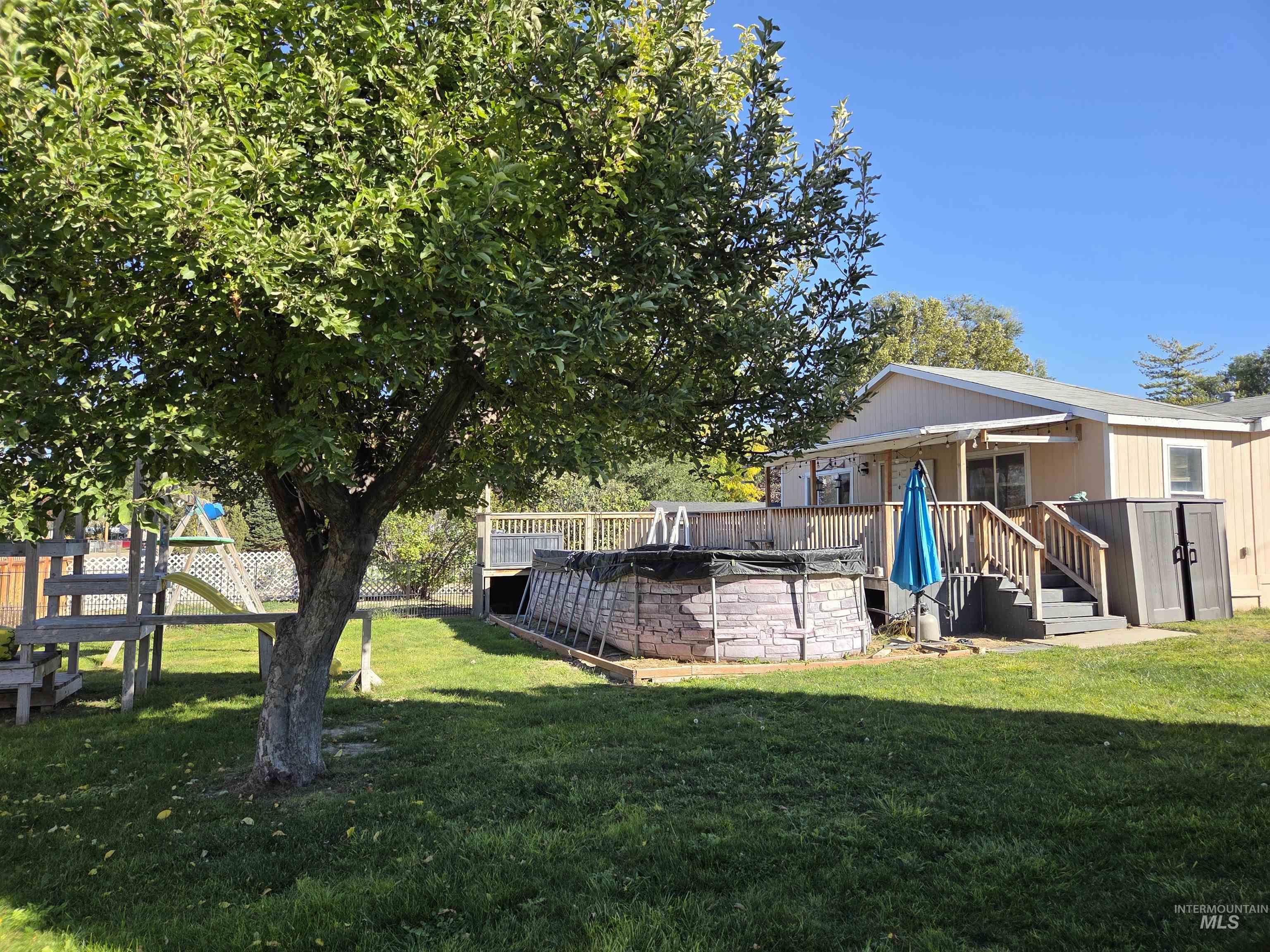 4412 Diane St Property Photo 6