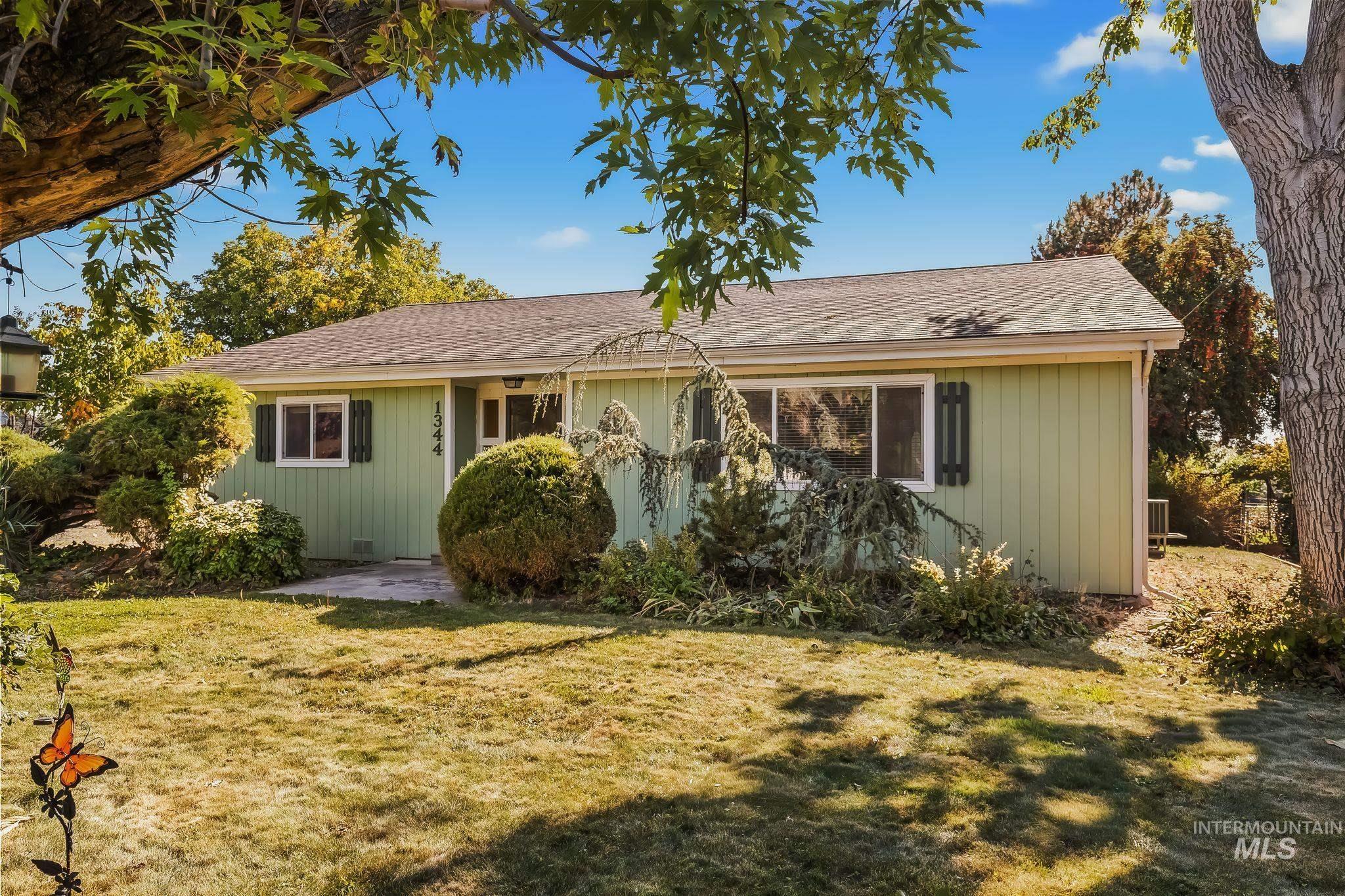 1344 Hemlock Ave Property Photo 3