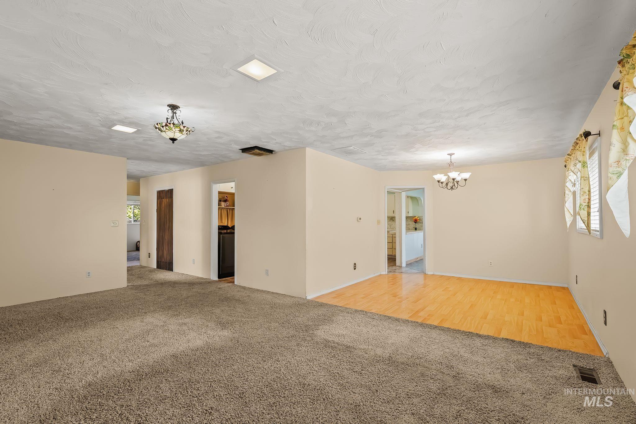 1344 Hemlock Ave Property Photo 11