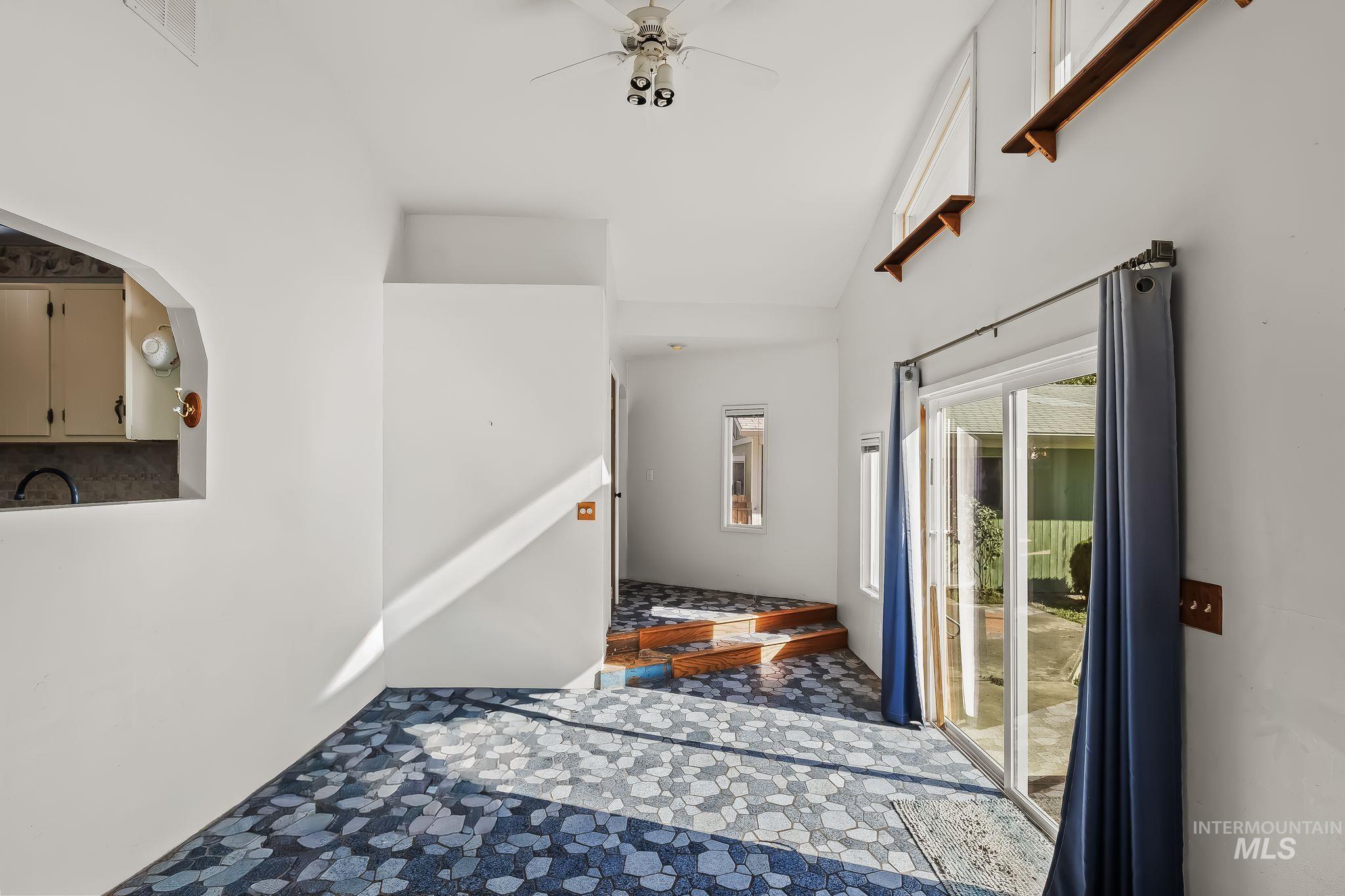 1344 Hemlock Ave Property Photo 19
