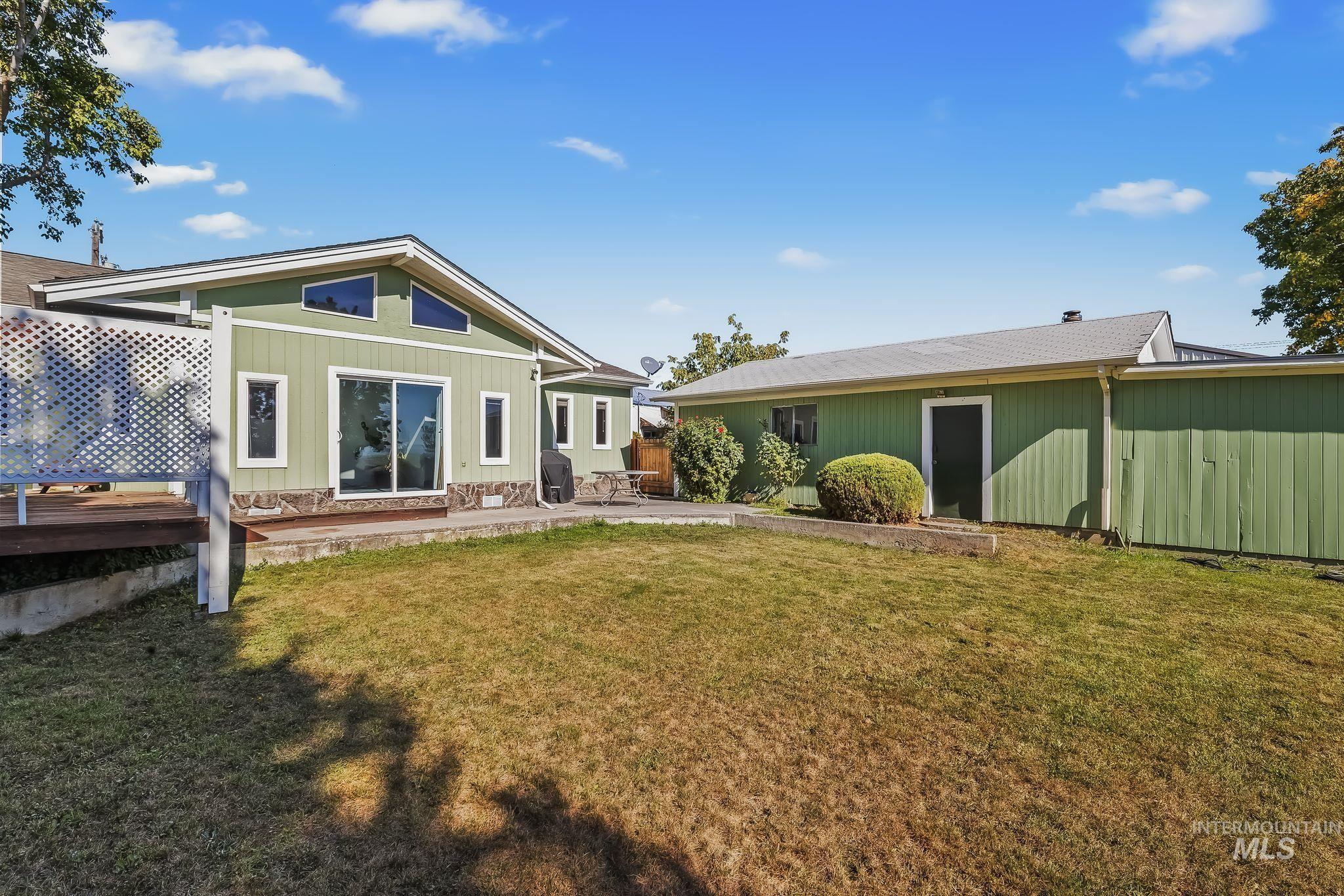1344 Hemlock Ave Property Photo 38