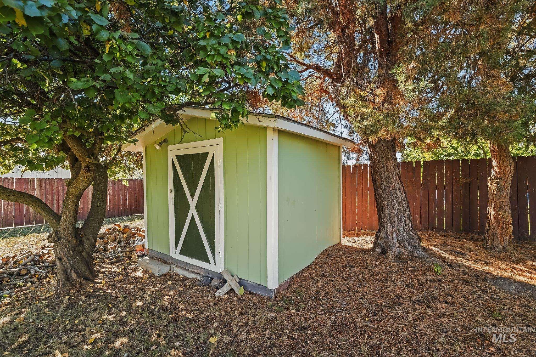 1344 Hemlock Ave Property Photo 44