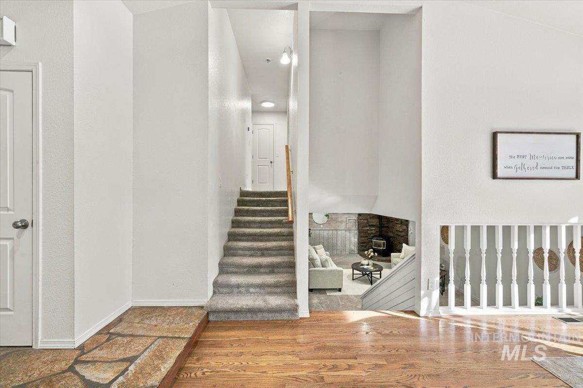 2405 Airport Avenue Property Photo 11