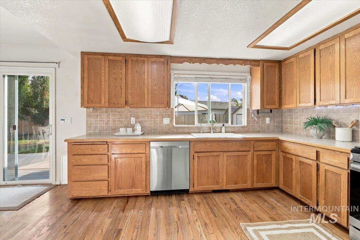 2405 Airport Avenue Property Photo 13