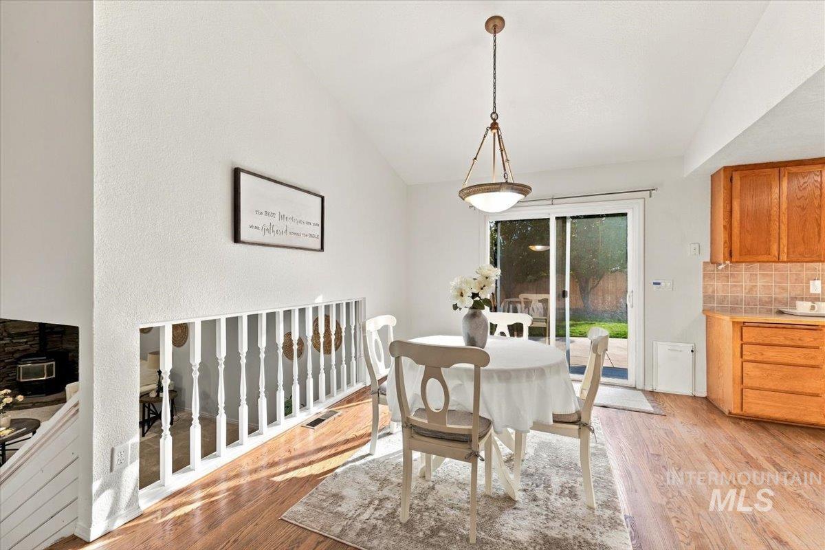 2405 Airport Avenue Property Photo 16