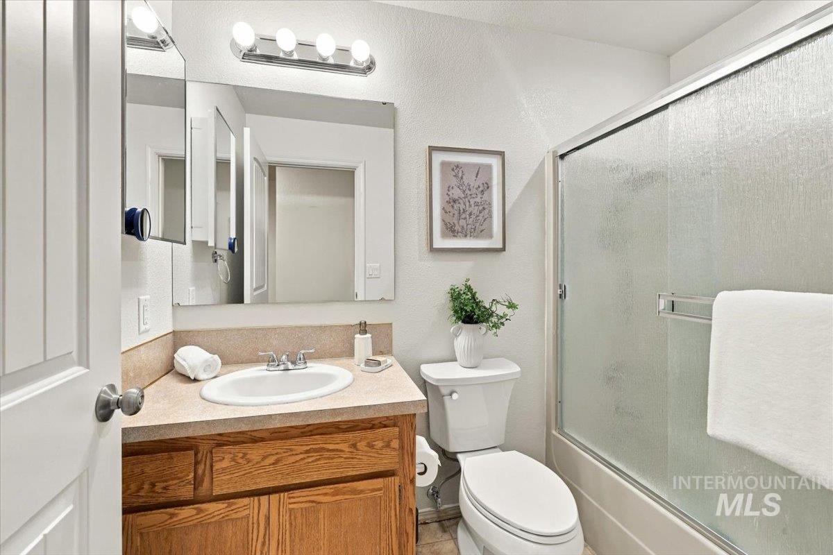 2405 Airport Avenue Property Photo 33