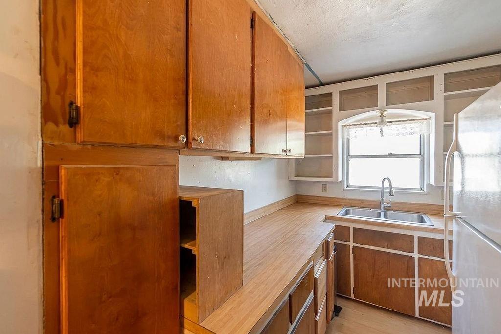583 Notus Road Property Photo 10